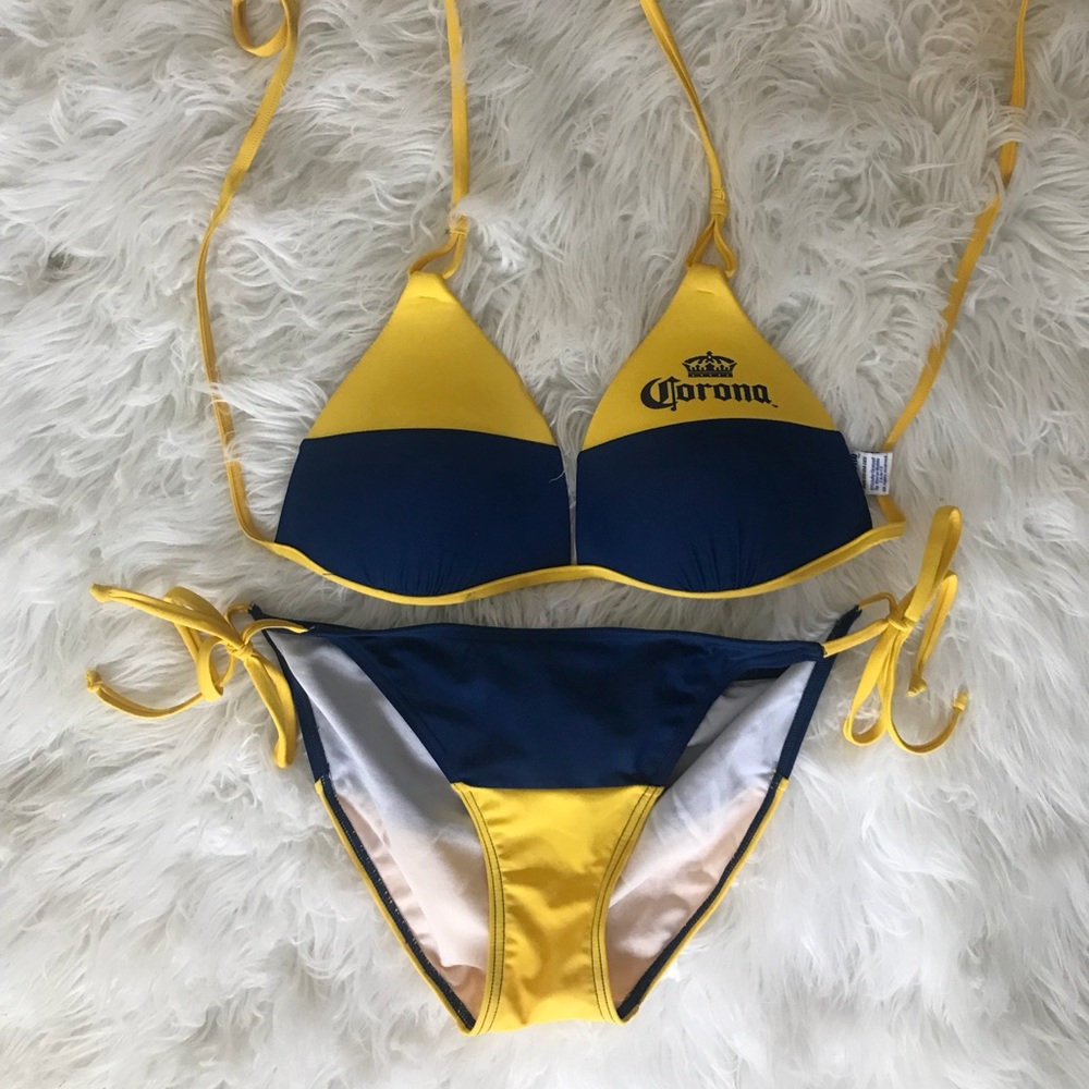Corona bikini